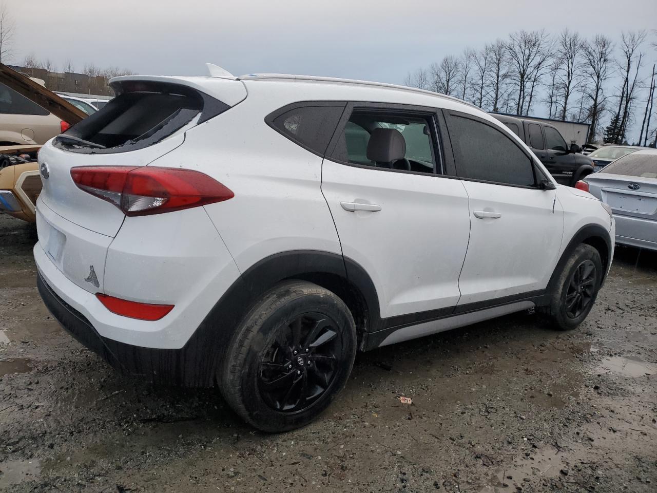 Изображение 3 2018 HYUNDAI TUCSON SEL 2018 с VIN KM8J33A45JU710385