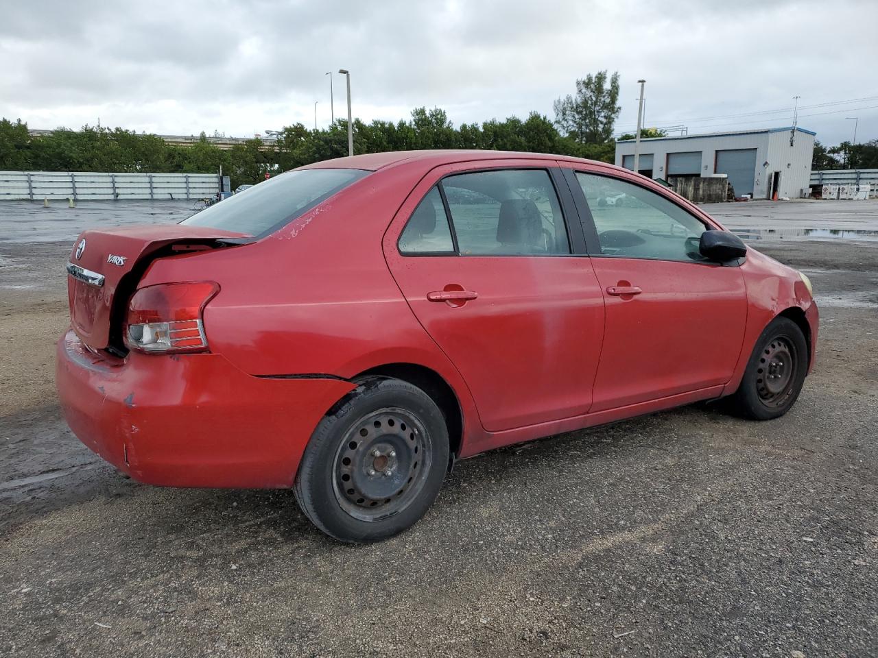 Изображение 3 2011 TOYOTA YARIS  2011 с VIN JTDBT4K37B1400553