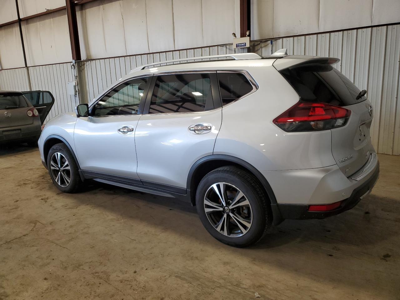 Obraz 2 z 2020 NISSAN ROGUE S 2020 z VIN JN8AT2MV9LW111083