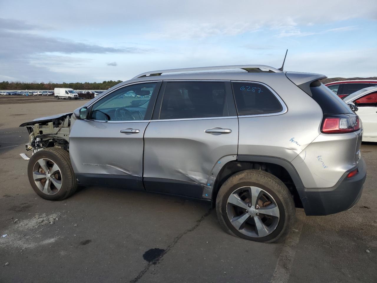 Image 2 of 2020 JEEP CHEROKEE LIMITED 2020 with VIN 1C4PJMDN7LD543402