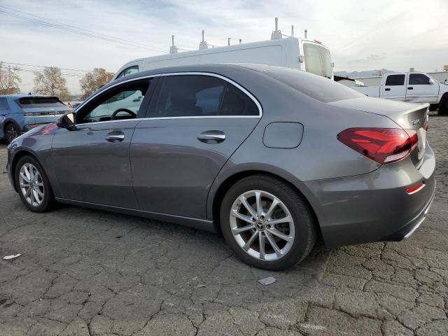 Obraz 2 z 2019 MERCEDES-BENZ A 220 2019 z VIN WDD3G4EB4KW034829