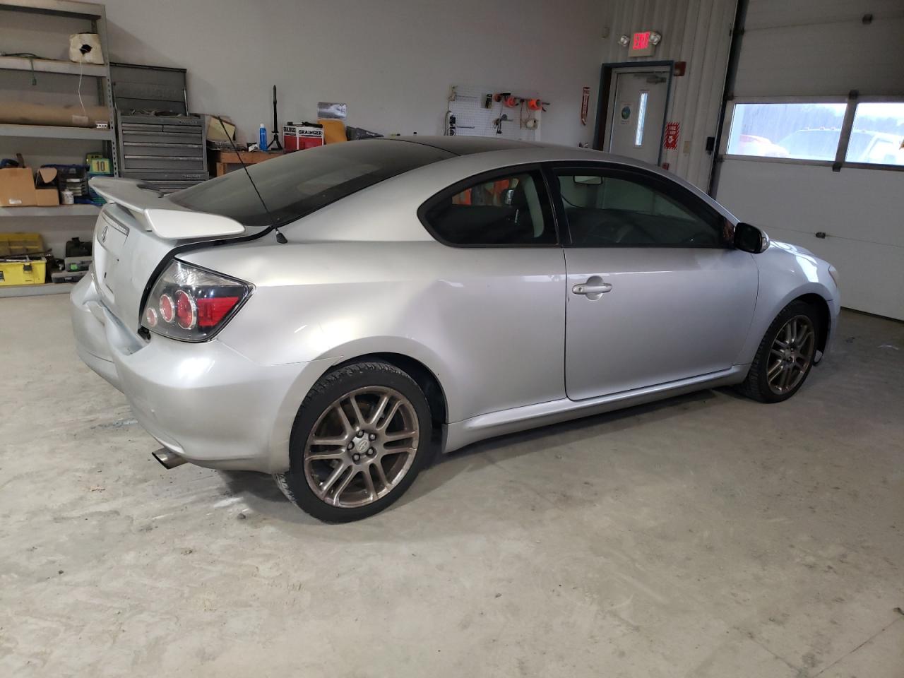 Image 3 of 2008 TOYOTA SCION TC  2008 with VIN JTKDE167480261178
