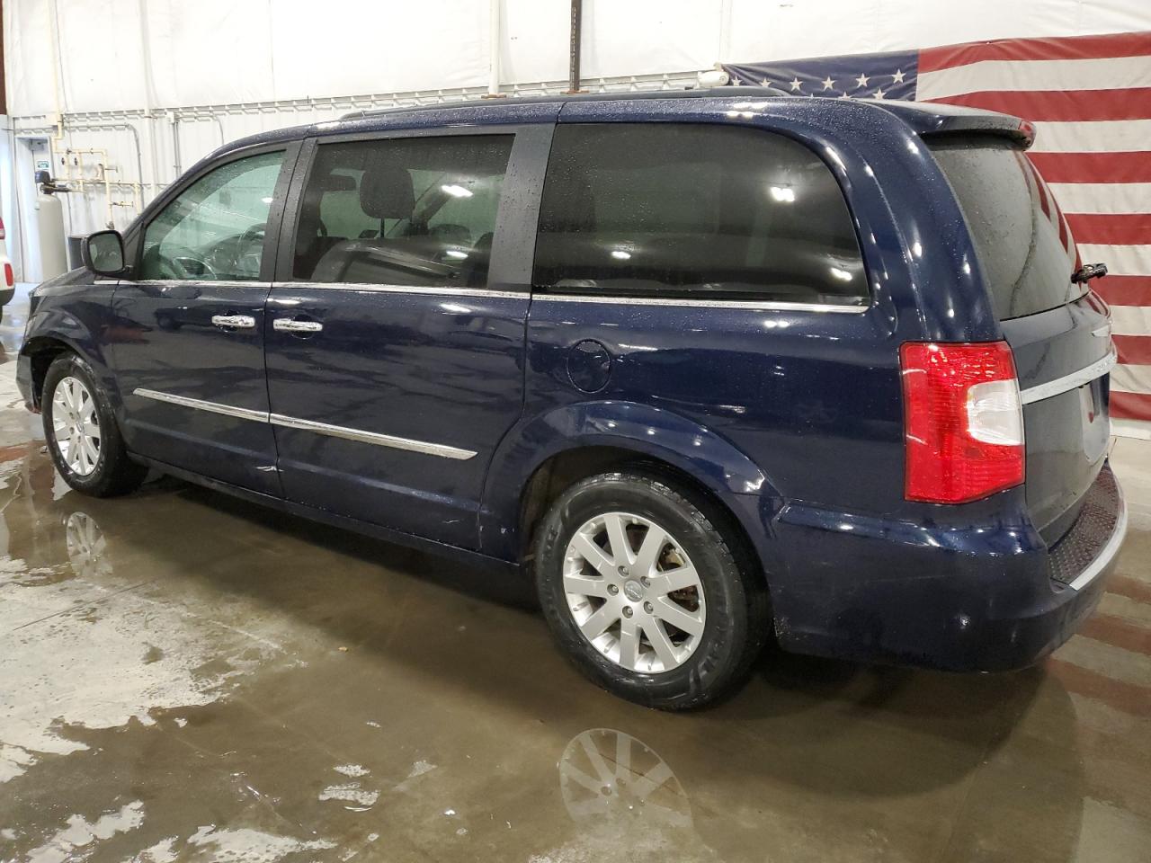 Изображение 2 2015 CHRYSLER TOWN & COUNTRY TOURING 2015 с VIN 2C4RC1BG9FR590079