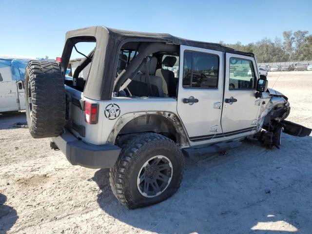 Image 3 of 2010 JEEP WRANGLER UNLIMITED SAHARA 2010 with VIN 1J4BA5H10AL139507