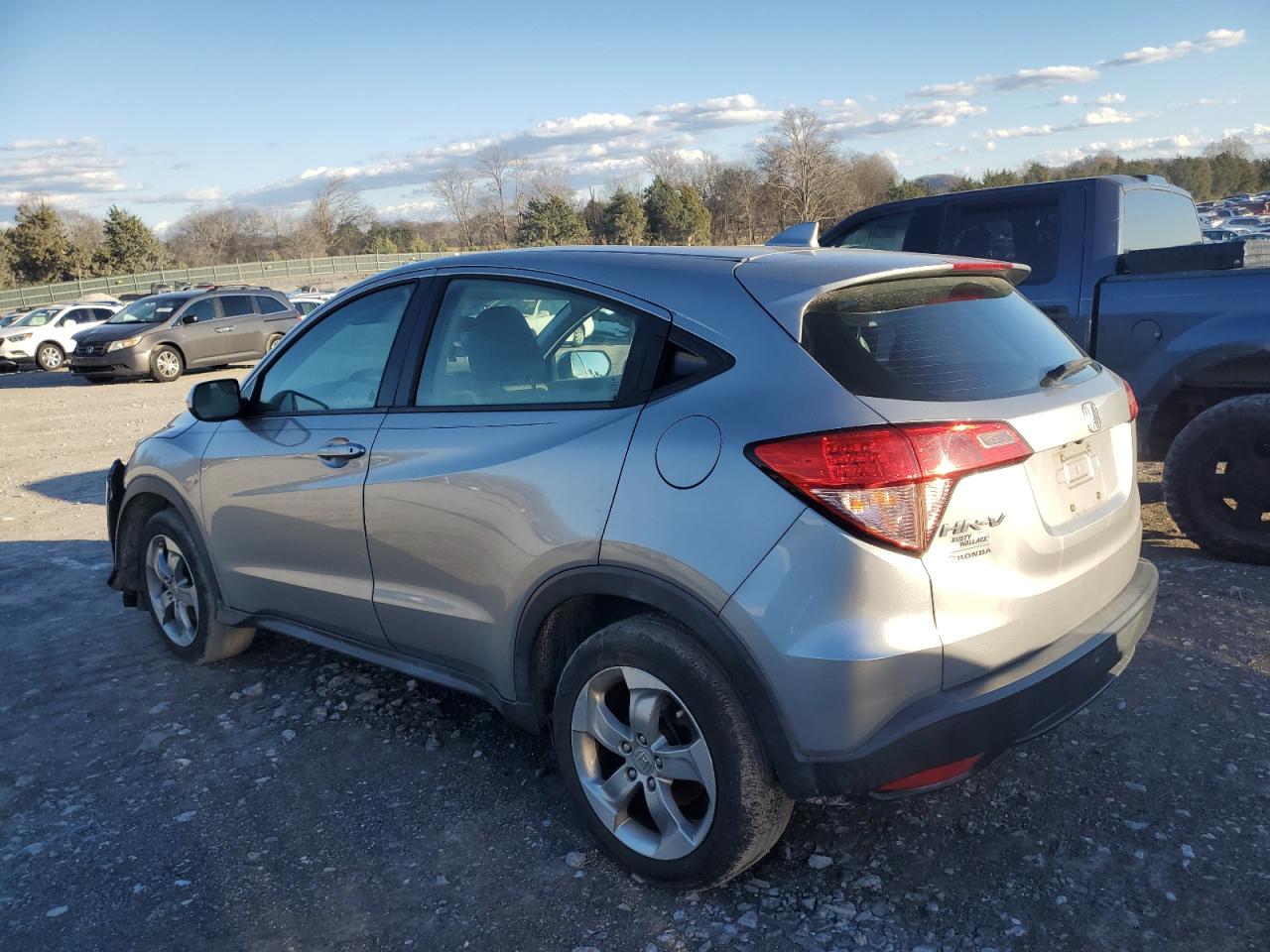 Obraz 2 z 2017 HONDA HR-V LX 2017 z VIN 3CZRU5H36HM704195