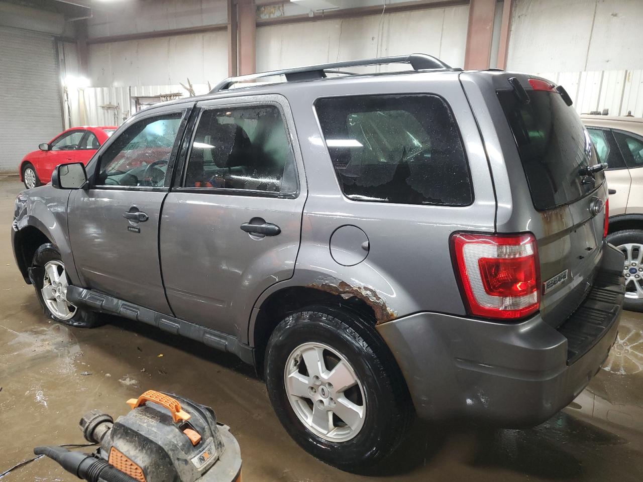 Изображение 2 2012 FORD ESCAPE XLT 2012 с VIN 1FMCU0D73CKA99958