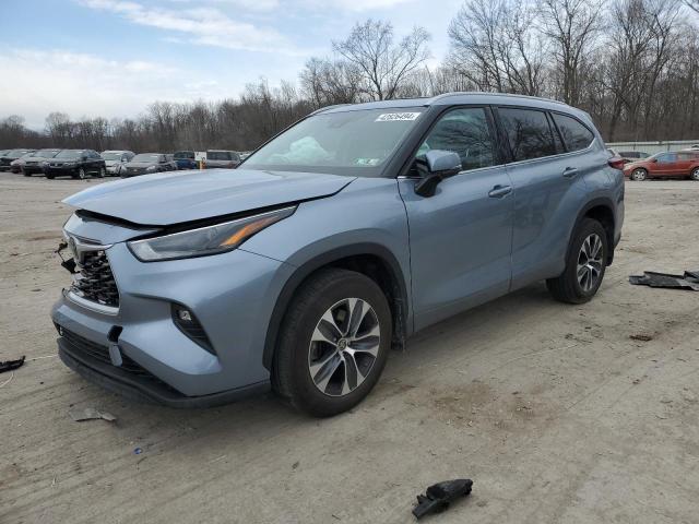 2022 TOYOTA HIGHLANDER XLE 2022 image
