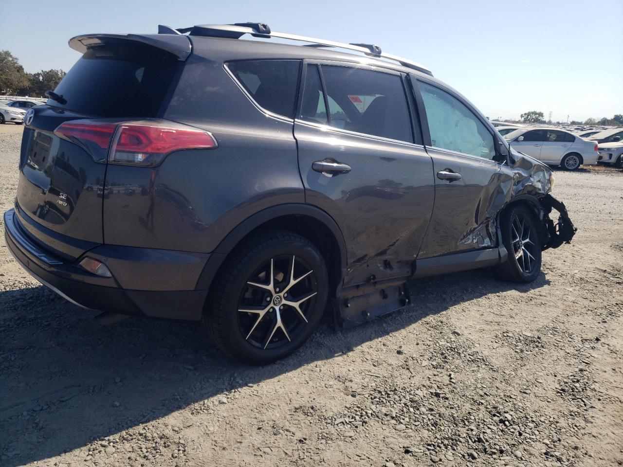 Image 3 of 2017 TOYOTA RAV4 SE 2017 with VIN 2T3JFREV2HW647664