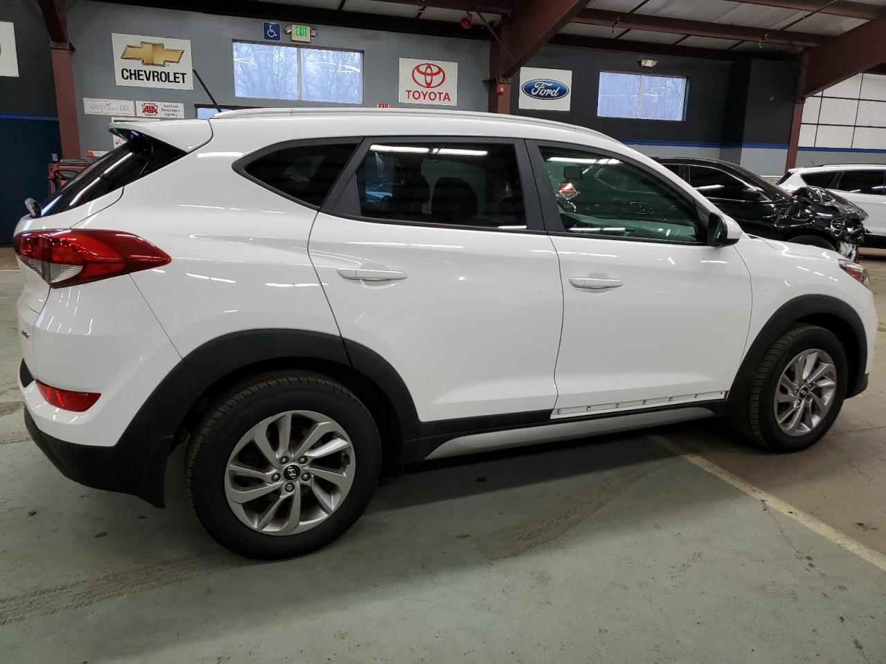 Изображение 3 2017 HYUNDAI TUCSON LIMITED 2017 с VIN KM8J3CA48HU291880
