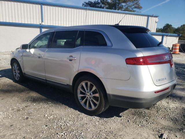 Obraz 2 z 2010 LINCOLN MKT  2010 z VIN 2LMHJ5AT1ABJ16331