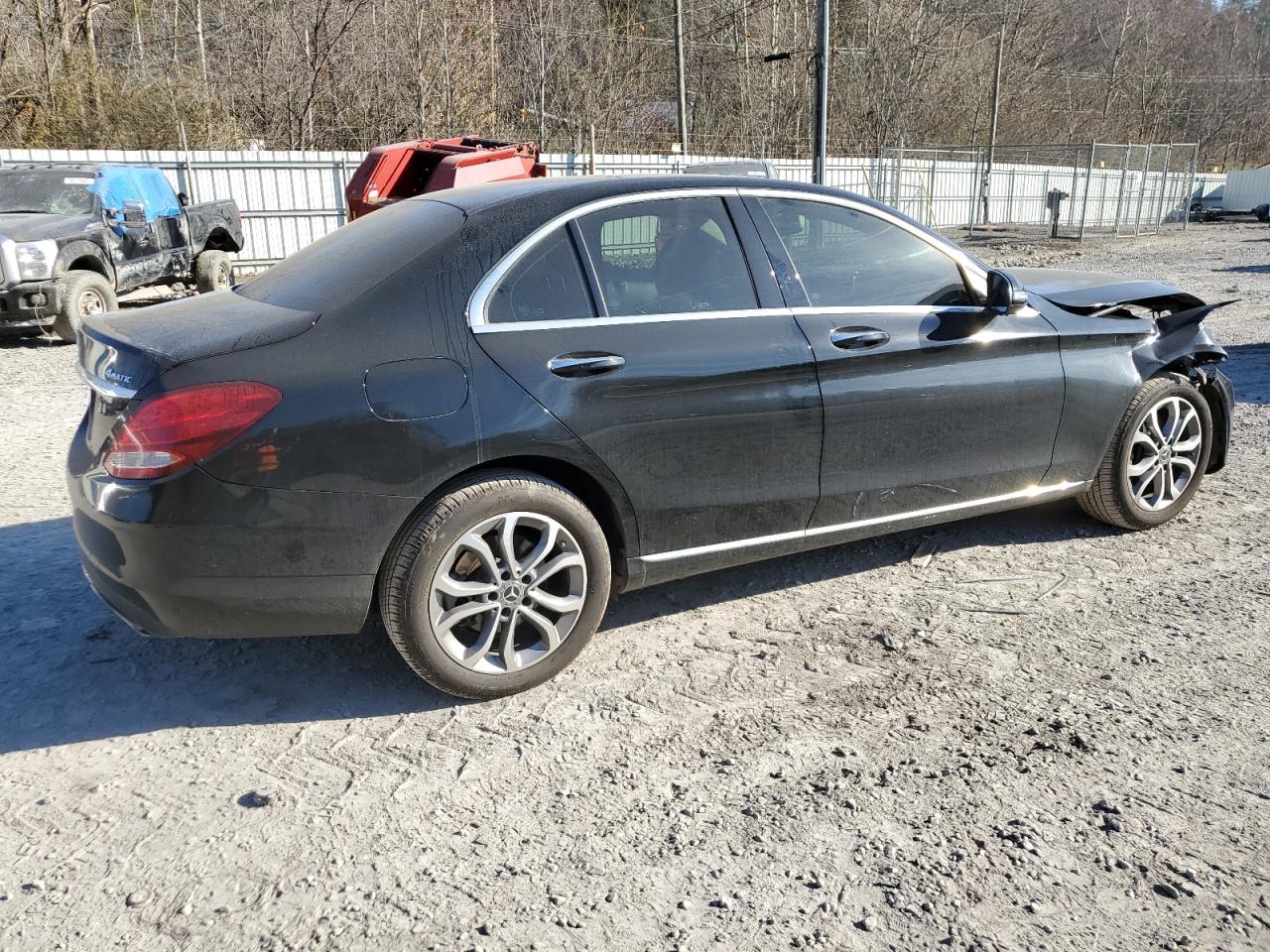 Image 3 of 2017 MERCEDES-BENZ C 300 4MATIC 2017 with VIN 55SWF4KB2HU215566