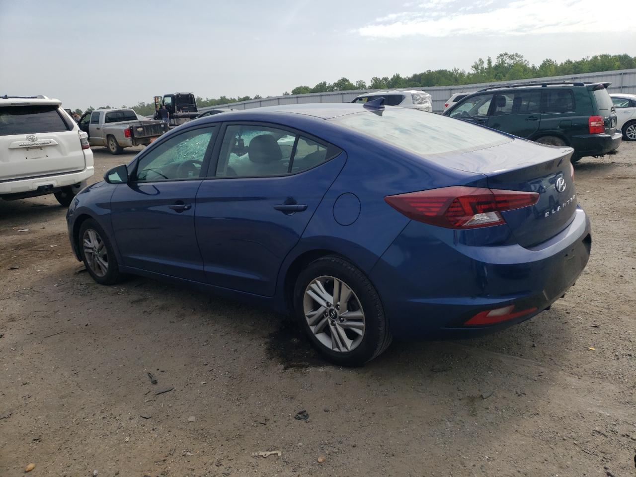 Изображение 2 2020 HYUNDAI ELANTRA SEL 2020 с VIN 5NPD84LF4LH532294