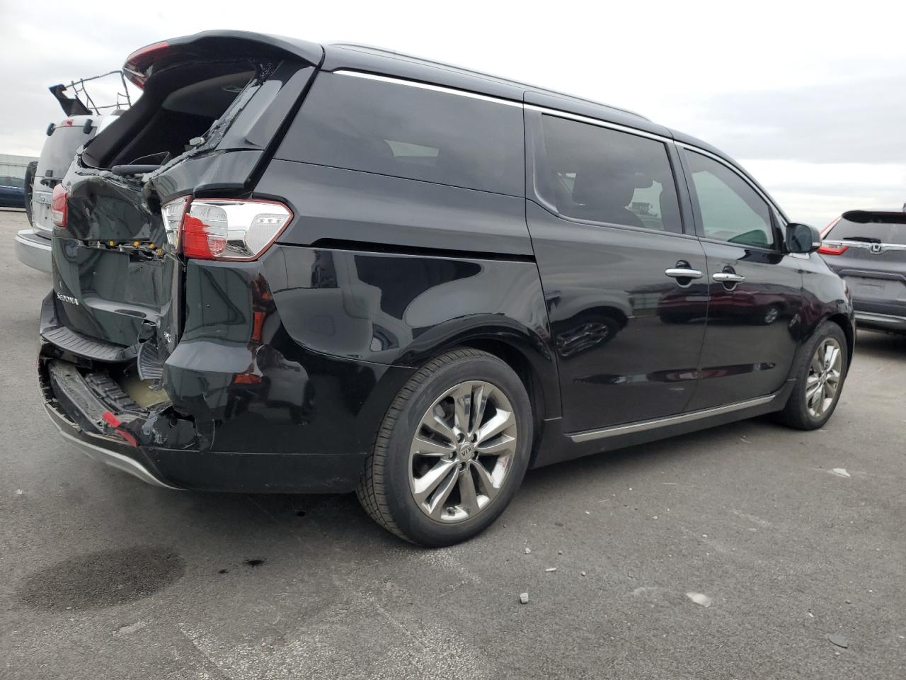 Obraz 3 z 2018 KIA SEDONA SXL 2018 z VIN KNDME5C17J6399654