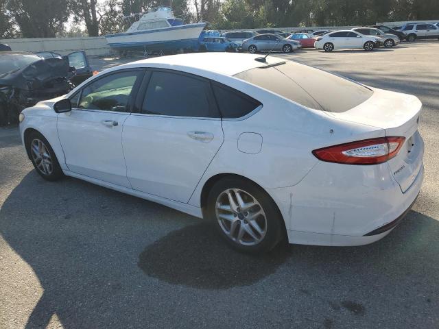 Image 2 of 2016 FORD FUSION SE 2016 with VIN 3FA6P0H77GR118280