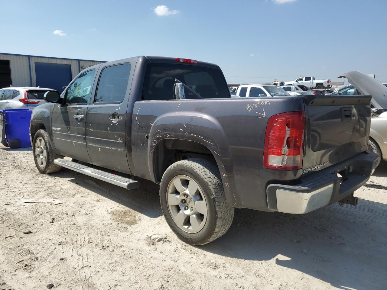 Obraz 2 z 2011 GMC SIERRA C1500 SLE 2011 z VIN 3GTP1VE09BG159787