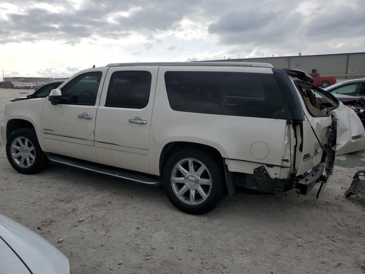 Obraz 2 z 2012 GMC YUKON XL DENALI 2012 z VIN 1GKS1MEF4CR259458