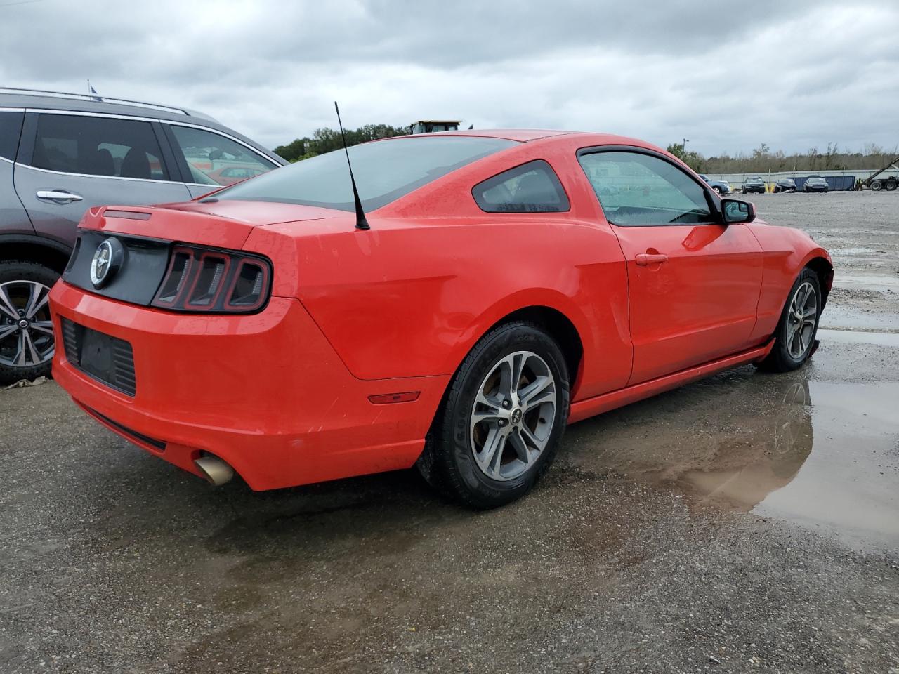 Image 3 of 2014 FORD MUSTANG  2014 with VIN 1ZVBP8AM5E5261264