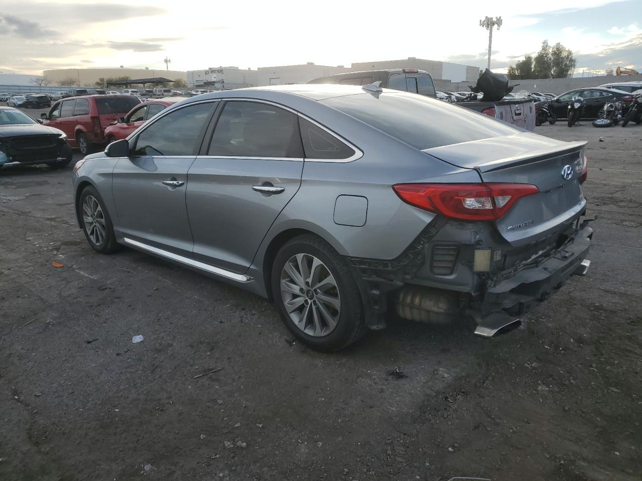 Image 2 of 2015 HYUNDAI SONATA SPORT 2015 with VIN 5NPE34AF4FH081684