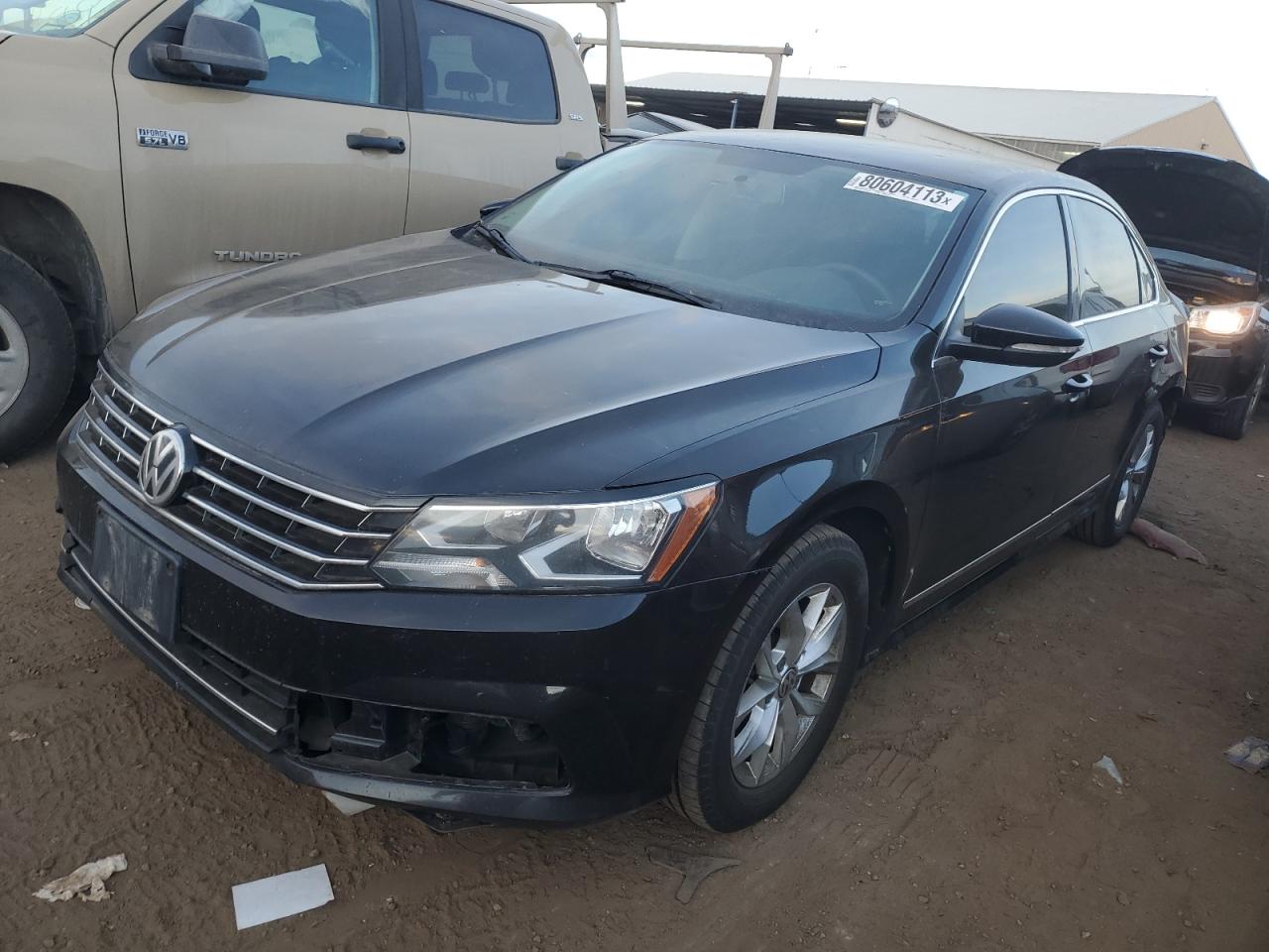Obraz 1 z 2017 VOLKSWAGEN PASSAT S 2017 z VIN 1VWAT7A3XHC017151