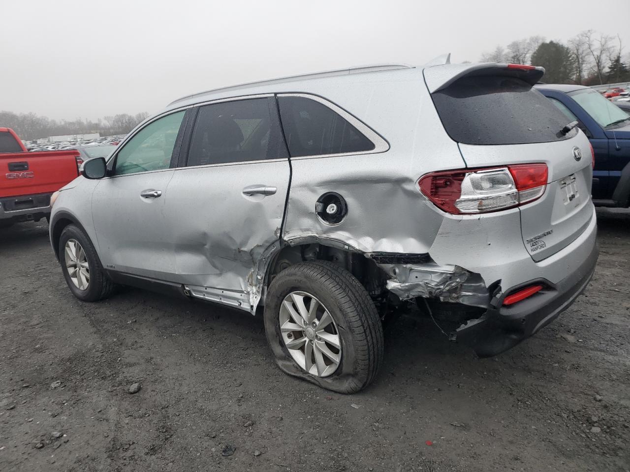 Obraz 2 z 2018 KIA SORENTO LX 2018 z VIN 5XYPGDA37JG368598