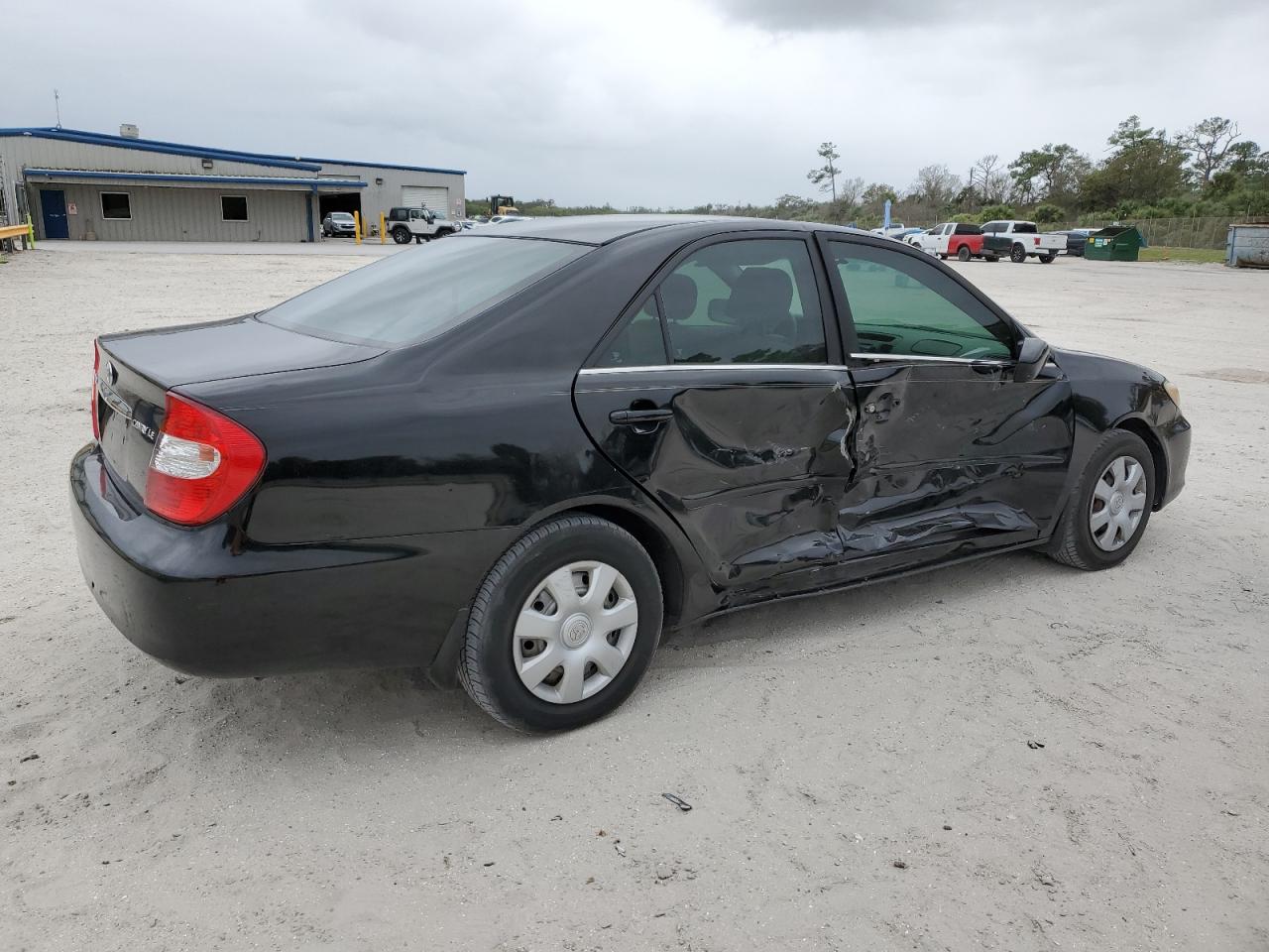 Obraz 3 z 2004 TOYOTA CAMRY LE 2004 z VIN 4T1BE32K64U308665