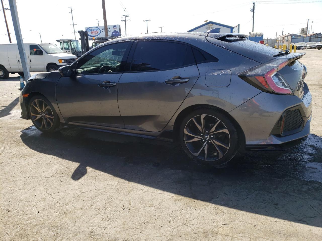 Image 2 of 2018 HONDA CIVIC SPORT TOURING 2018 with VIN SHHFK7H99JU407946
