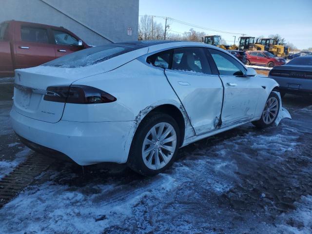 Obraz 3 z 2019 TESLA MODEL S  2019 z VIN 5YJSA1E28KF333962