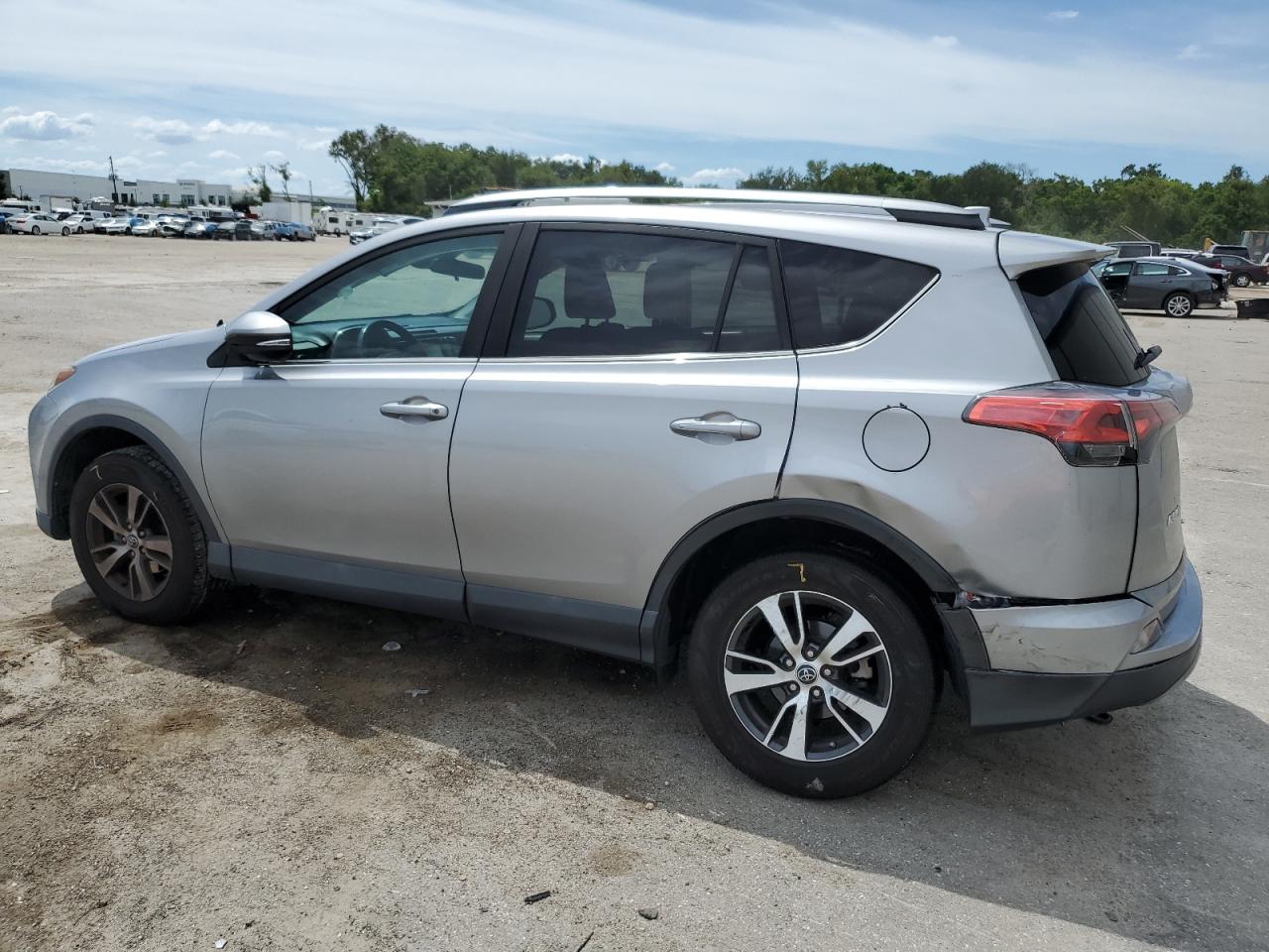 Image 2 of 2018 TOYOTA RAV4 ADVENTURE 2018 with VIN 2T3WFREVXJW480983