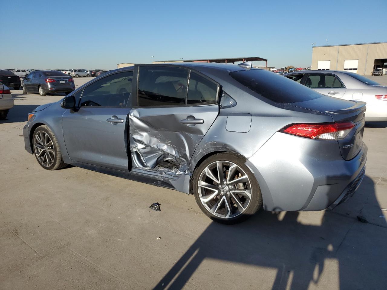 Image 2 of 2020 TOYOTA COROLLA SE 2020 with VIN JTDS4RCE2LJ027174