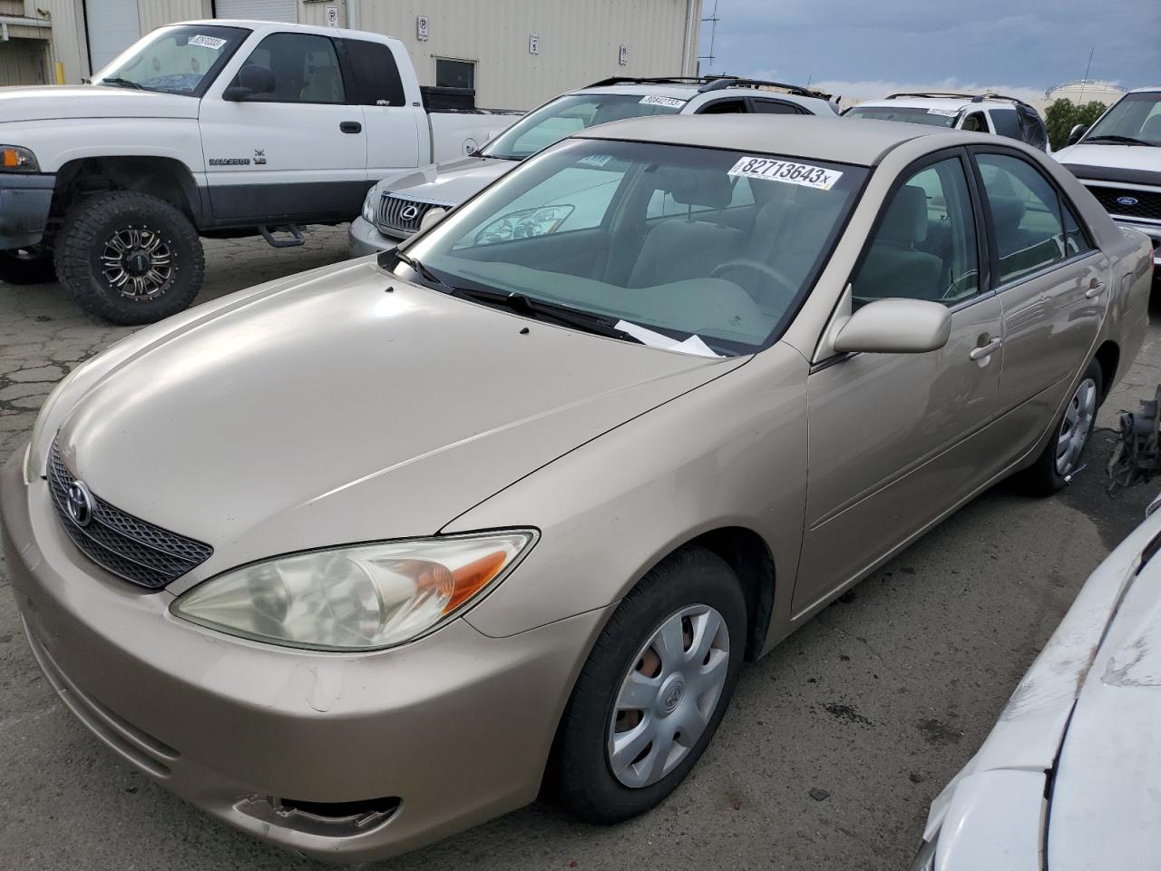 Image 1 of 2002 TOYOTA CAMRY LE 2002 with VIN JTDBE32K020025347