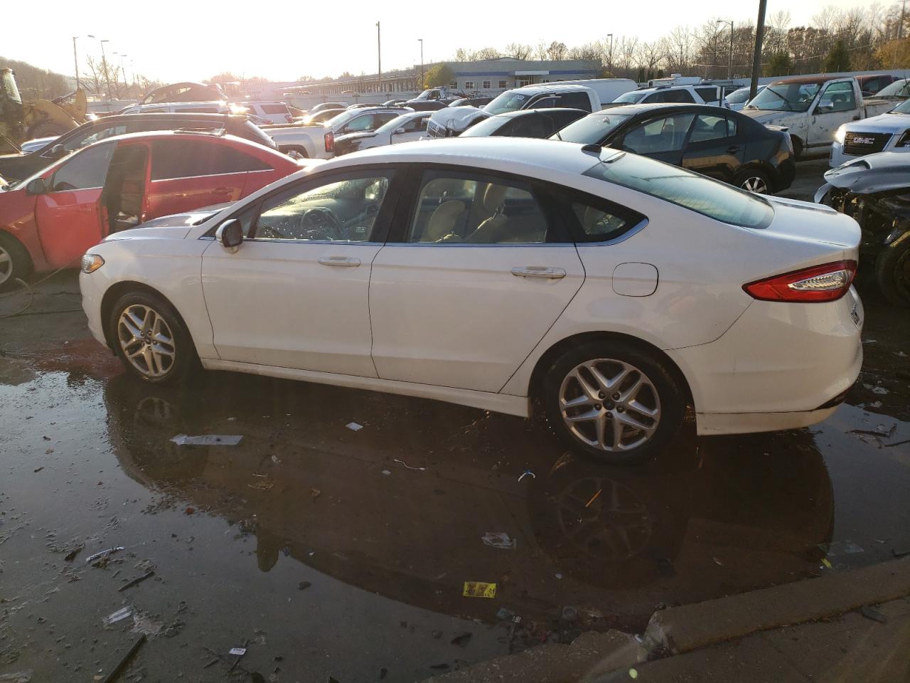 Изображение 2 2014 FORD FUSION SE 2014 с VIN 3FA6P0HD7ER141190