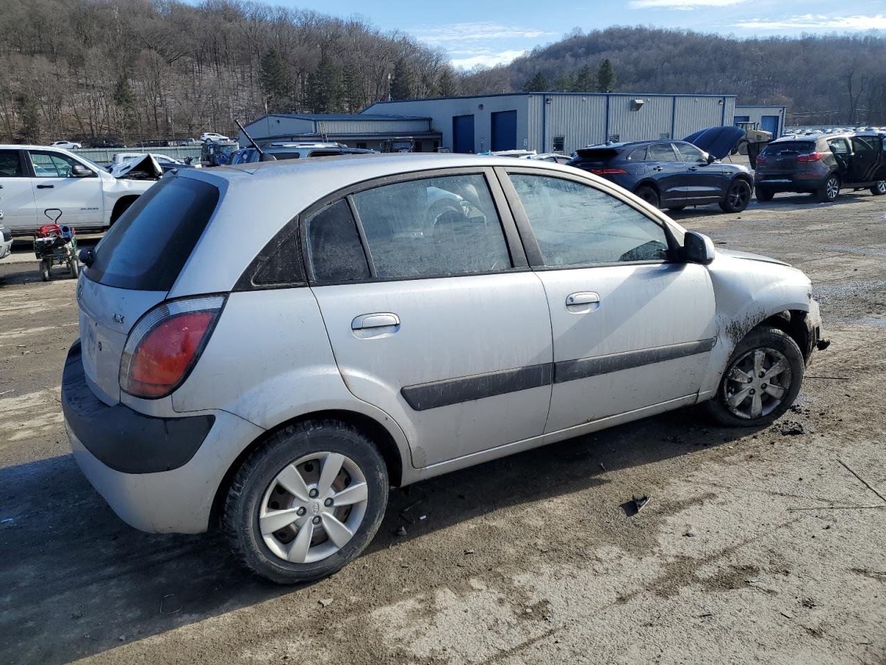 Obraz 3 z 2008 KIA RIO 5 SX 2008 z VIN KNADE163586329017