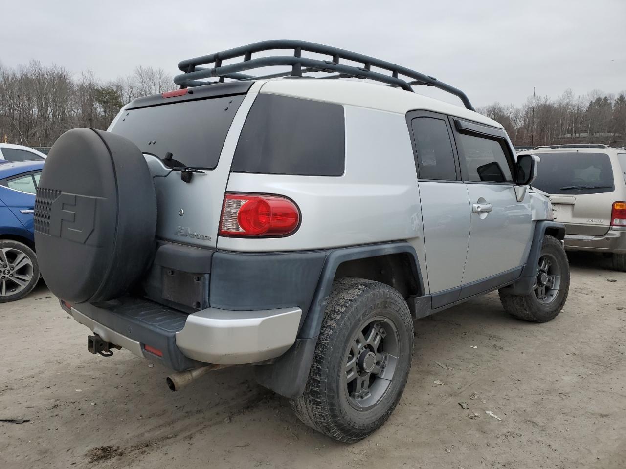Изображение 3 2007 TOYOTA FJ CRUISER  2007 с VIN JTEBU11F970064999