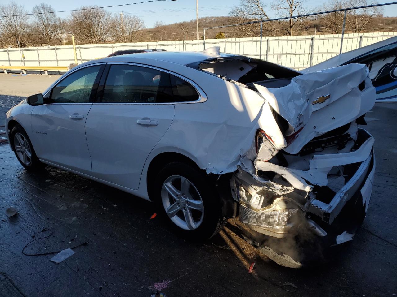 Изображение 2 2024 CHEVROLET MALIBU LT 2024 с VIN 1G1ZD5ST5RF117947