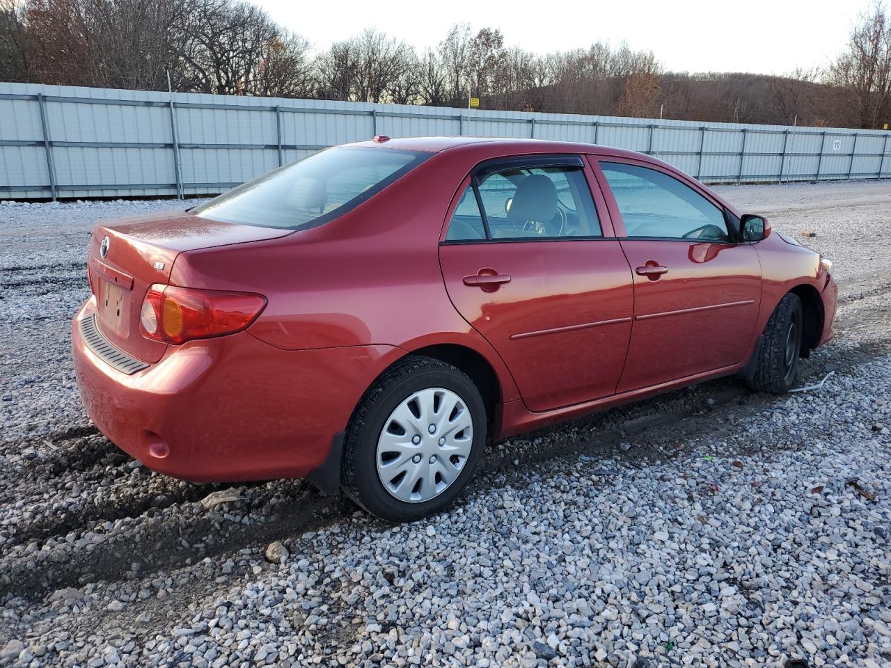 Obraz 3 z 2010 TOYOTA COROLLA BASE 2010 z VIN 1NXBU4EE1AZ369531