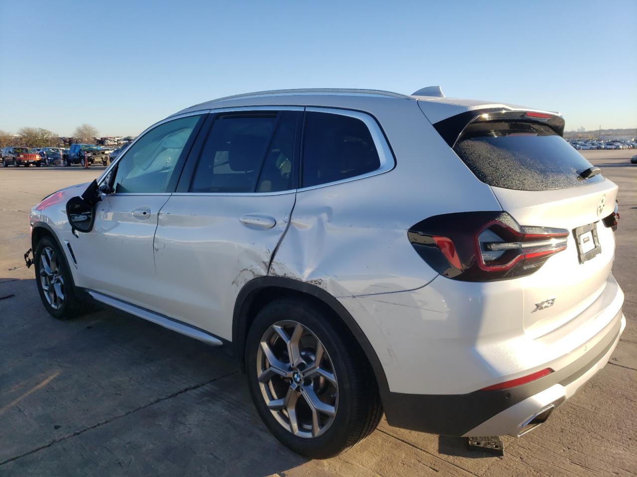 Изображение 2 2023 BMW X3 SDRIVE30I 2023 с VIN 5UX43DP06P9R23707