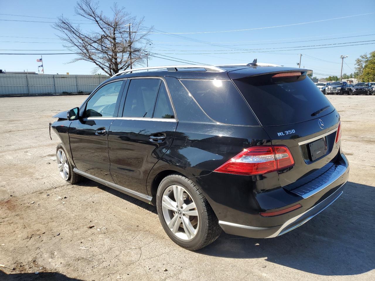 Изображение 2 2015 MERCEDES-BENZ ML 350 4MATIC 2015 с VIN 4JGDA5HBXFA610357