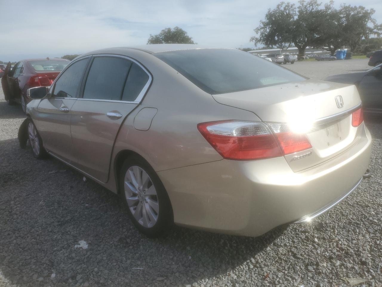 Obraz 2 z 2013 HONDA ACCORD EX 2013 z VIN 1HGCR2F71DA238606