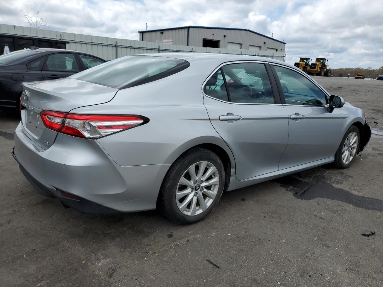 Obraz 3 z 2018 TOYOTA CAMRY L 2018 z VIN 4T1B11HK6JU540282