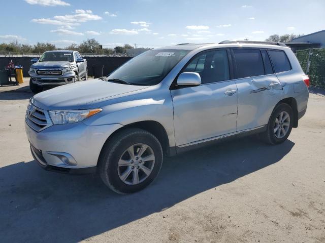Image 1 of 2012 TOYOTA HIGHLANDER BASE 2012 with VIN 5TDBK3EH4CS109209