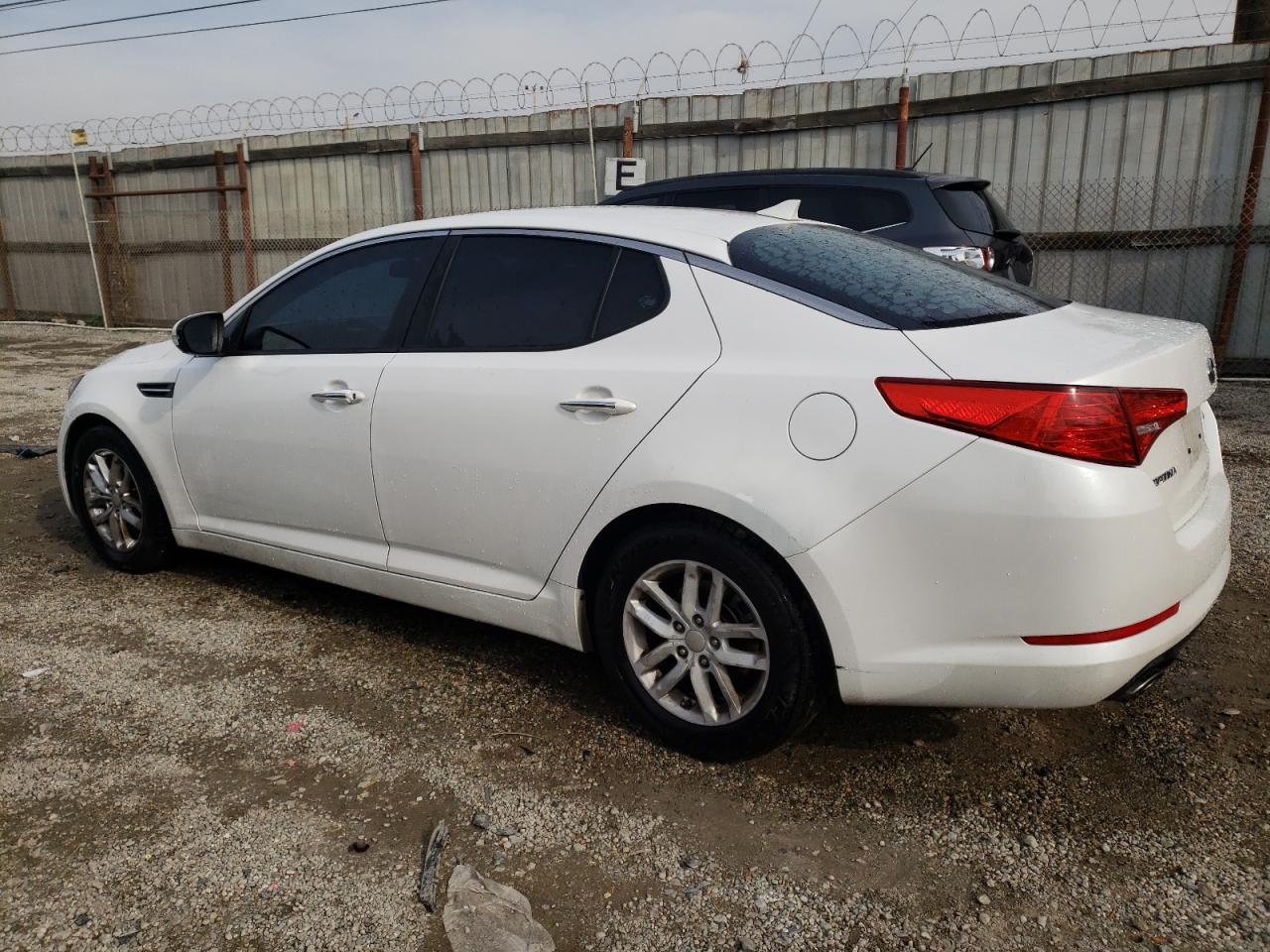 Image 2 of 2013 KIA OPTIMA LX 2013 with VIN KNAGM4A73D5411601