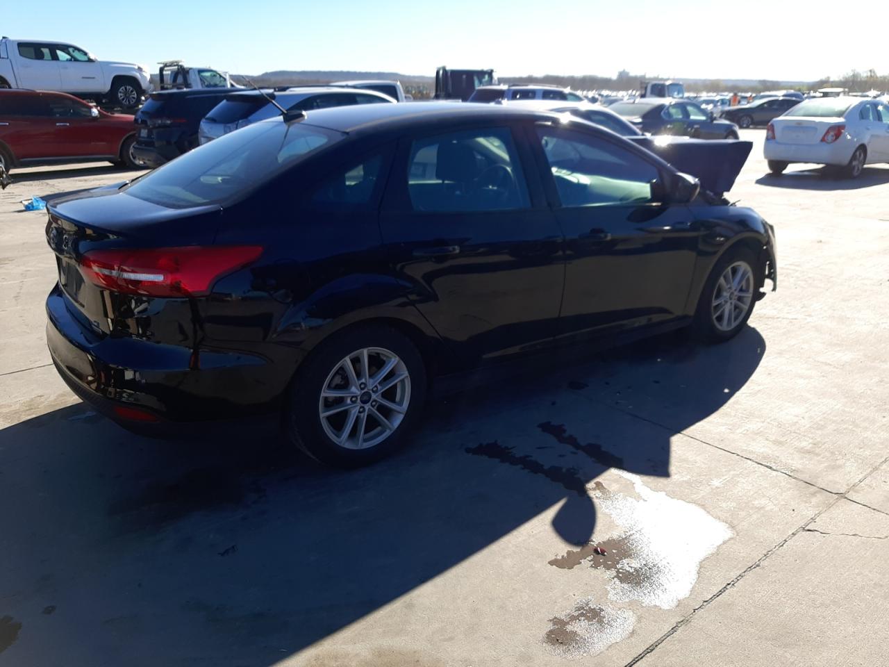Изображение 3 2018 FORD FOCUS SE 2018 с VIN 1FADP3FE9JL258881