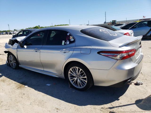 Obraz 2 z 2018 TOYOTA CAMRY L 2018 z VIN 4T1B11HKXJU555237