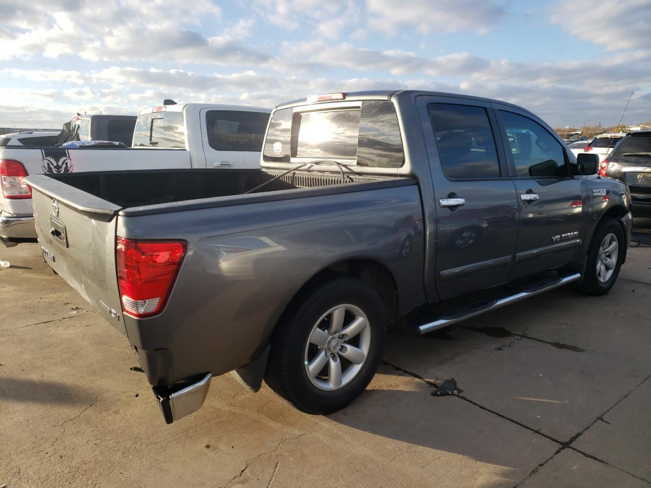 Image 3 of 2014 NISSAN TITAN S 2014 with VIN 1N6BA0ED7EN510144