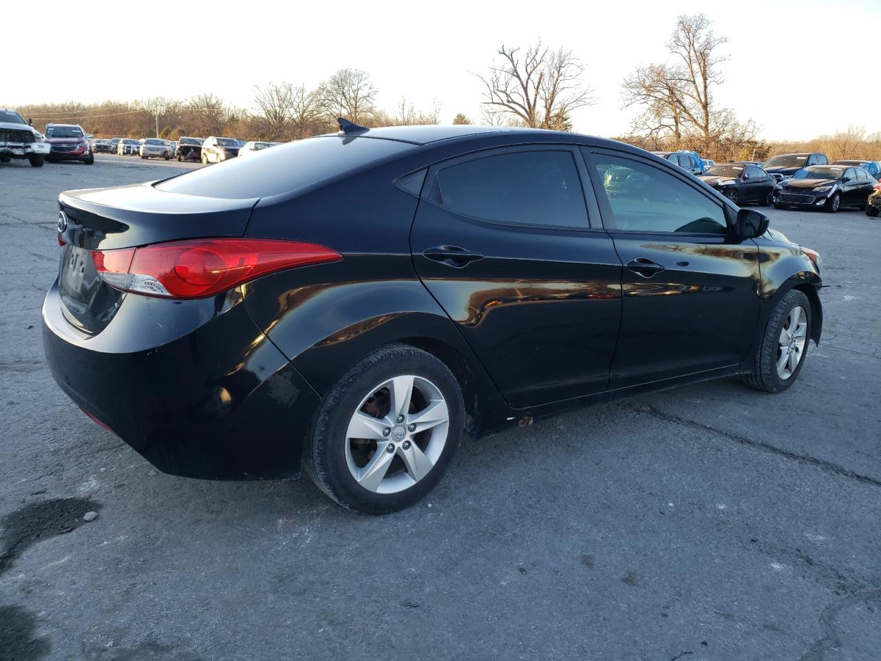 Image 3 of 2012 HYUNDAI ELANTRA GLS 2012 with VIN 5NPDH4AE6CH067205