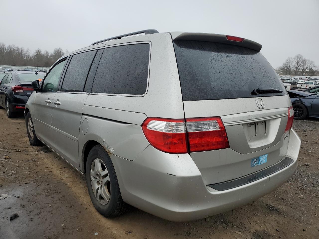 Image 2 of 2005 HONDA ODYSSEY EX 2005 with VIN 5FNRL38425B040855
