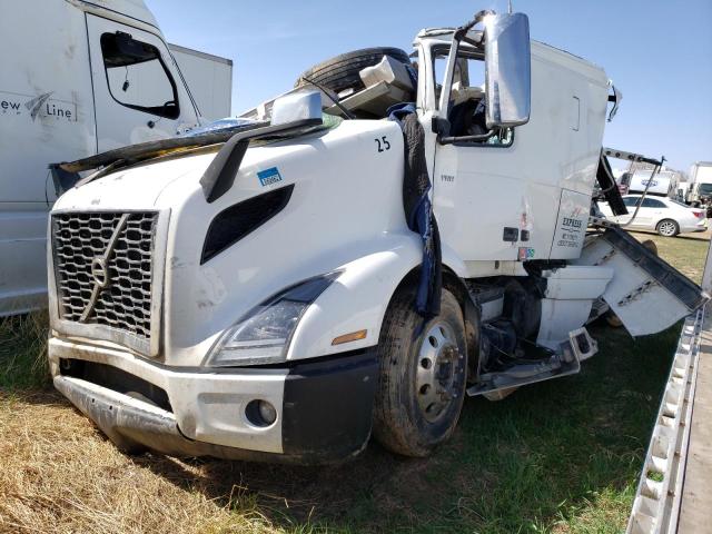Изображение 2 2022 VOLVO VNR  2022 с VIN 4V4WC9EHXNN299452