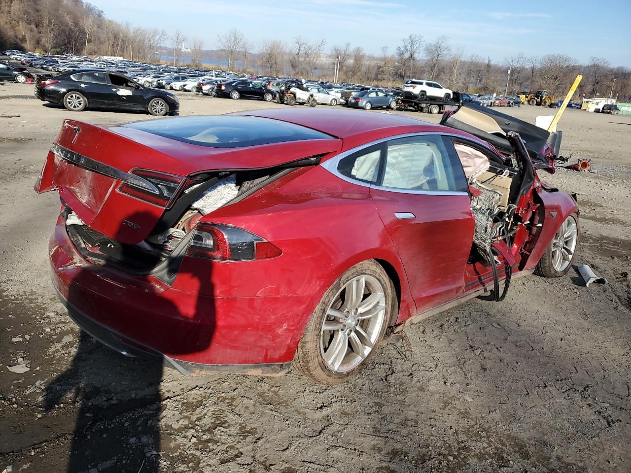 Obraz 3 z 2015 TESLA MODEL S 70D 2015 z VIN 5YJSA1S26FF085513