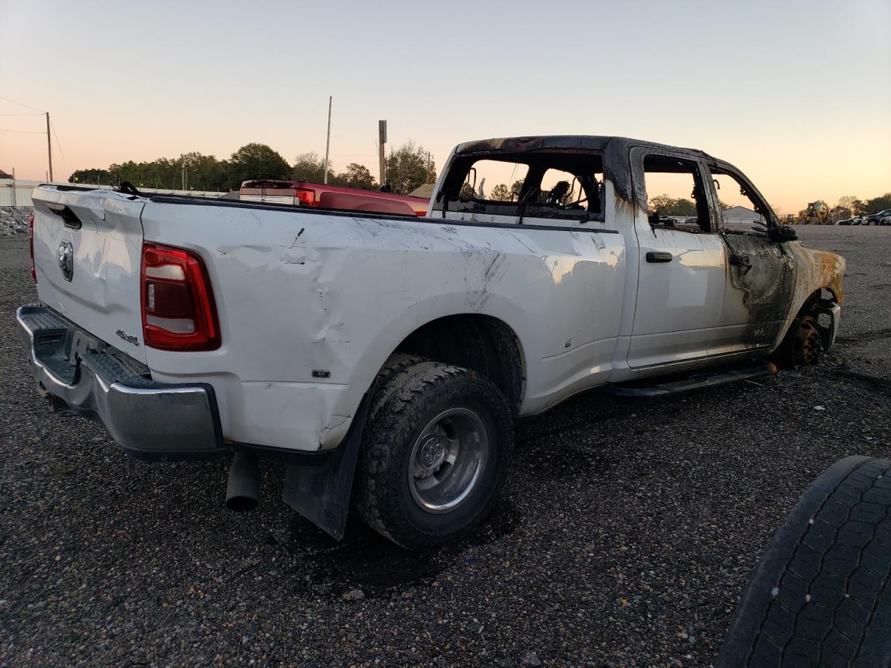Image 3 of 2020 RAM 3500 TRADESMAN 2020 with VIN 3C63RRGLXLG158621