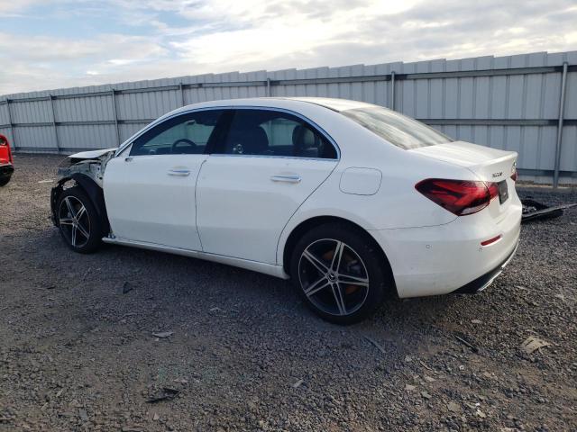 Obraz 2 z 2022 MERCEDES-BENZ A 220 4MATIC 2022 z VIN W1K3G4FB0NJ372020